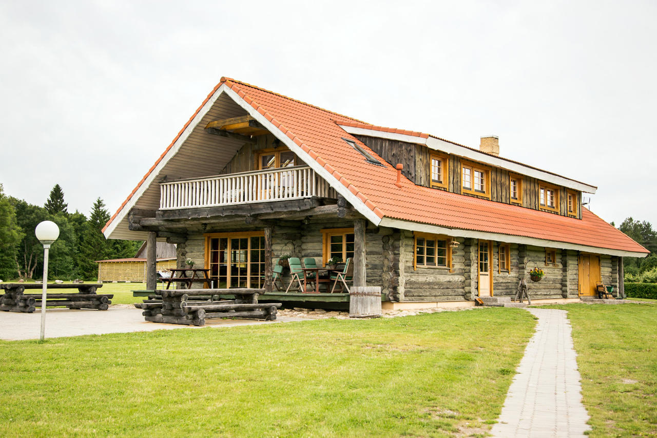 Puuna öömaja